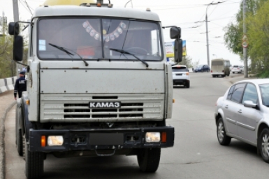 Фигуранткой уголовного дела стала жительница Кубани, разобравшая &quotКамАЗ&quot на запчасти Мария Оленникова