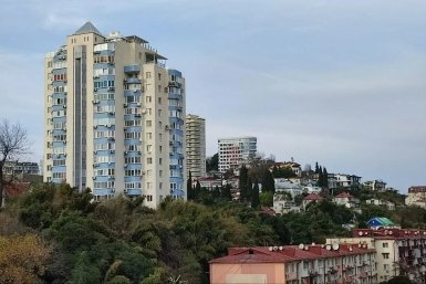Переизбыток жилья обрушил цены на краткосрочную аренду квартир в Сочи