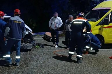 В Сочи спасатели вытащили девушку из искореженной машины после ДТП пресс-служба &quotКубань-СПАС&quot