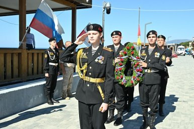 В Сочи почтили память погибших защитников побережья акцией &quotВенок памяти&quot Пресс-служба администрации Сочи