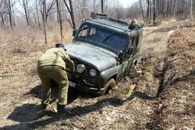 Грязевые препятствия Предоставлено внедорожным клубом &quotПрорыв&quot