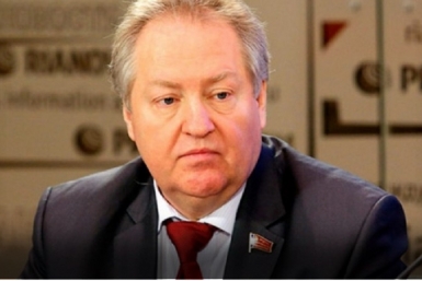 Сергей Обухов  С сайта ФедералПресс