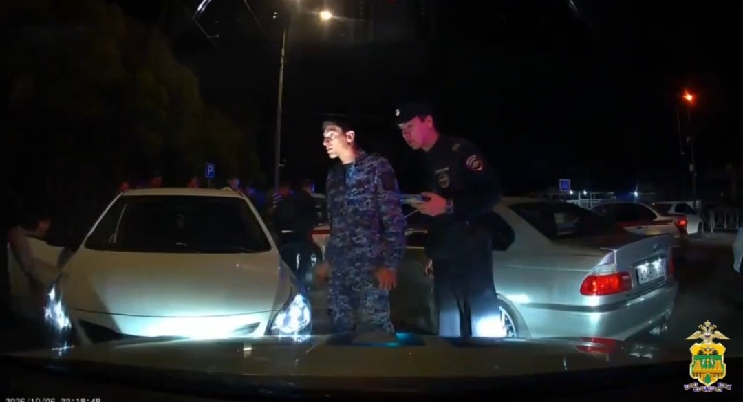 В Сочи пьяный угонщик устроил гонки с полицией Пресс-служба ГУ МВД России по Краснодарскому краю
